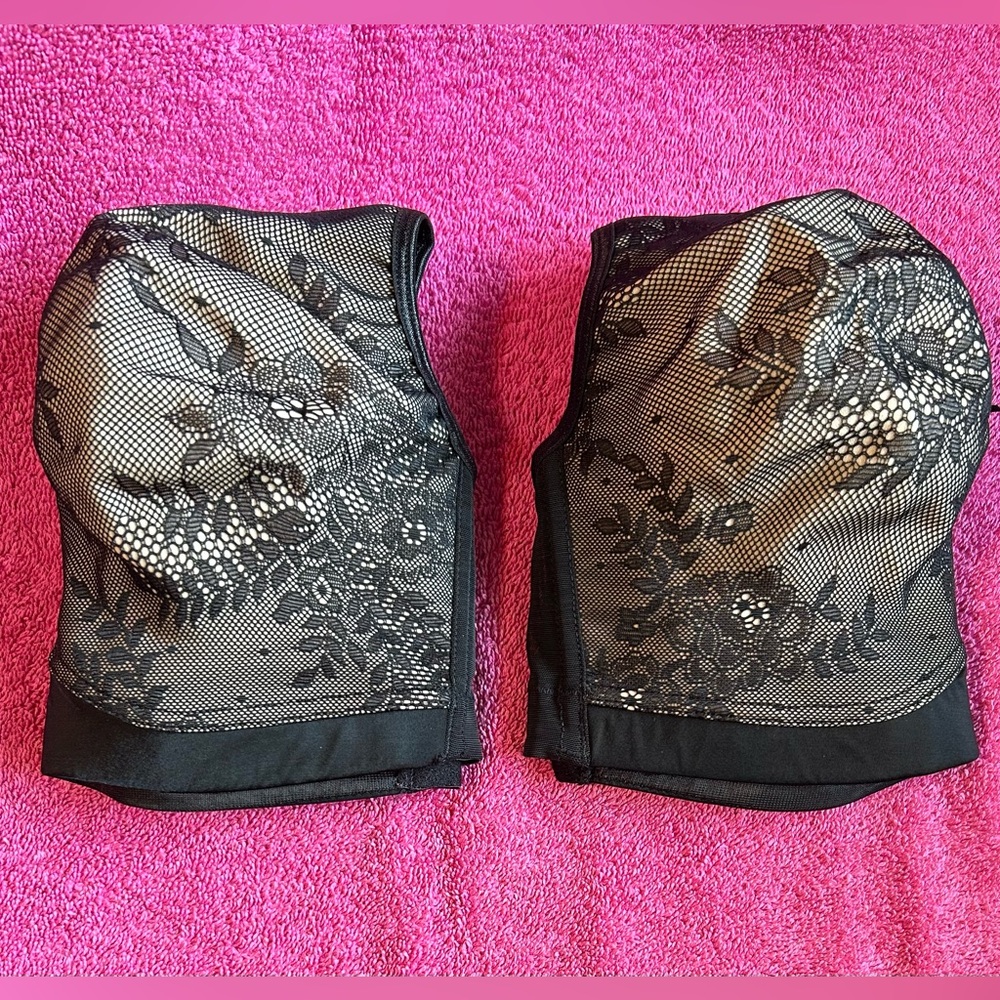 Set of 2 Identical Black Lace Over Beige Bras. NWOT